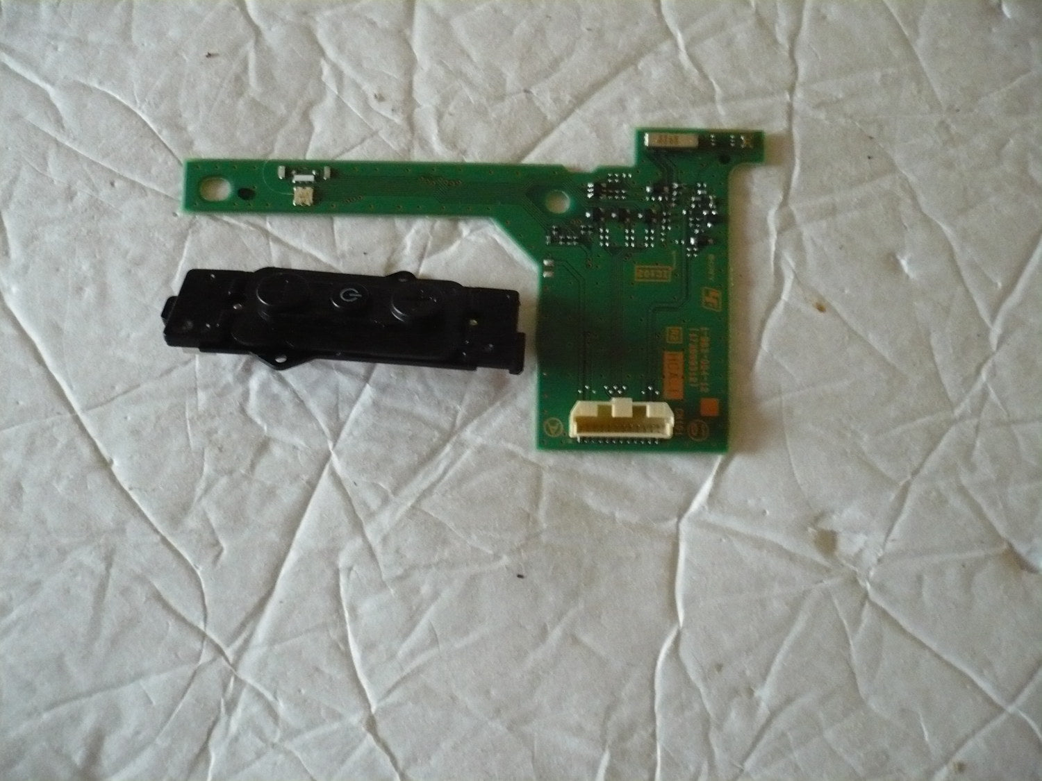 SONY XBR55X800G TV BUTTON AND IR BOARD 1-983-004-12, H9GR