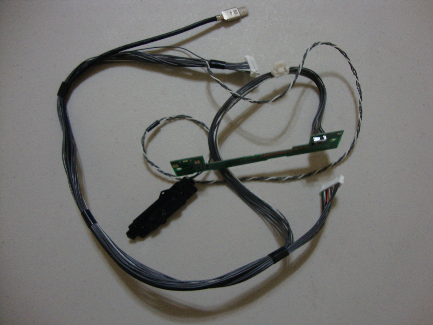 SONY XBR65X750H TV BUTTON AND IR BOARD A-2201-661-A A2198742A